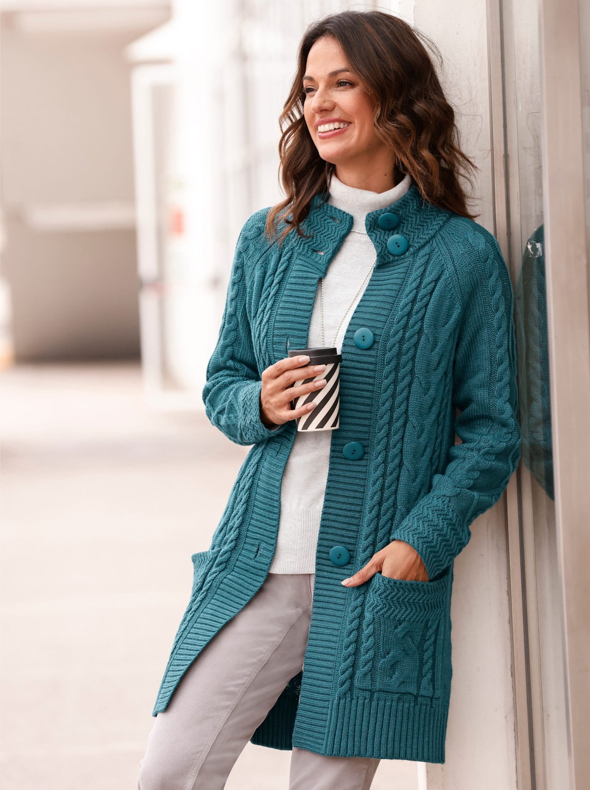 cardigan-damen-kurz-019ypw-1.jpg