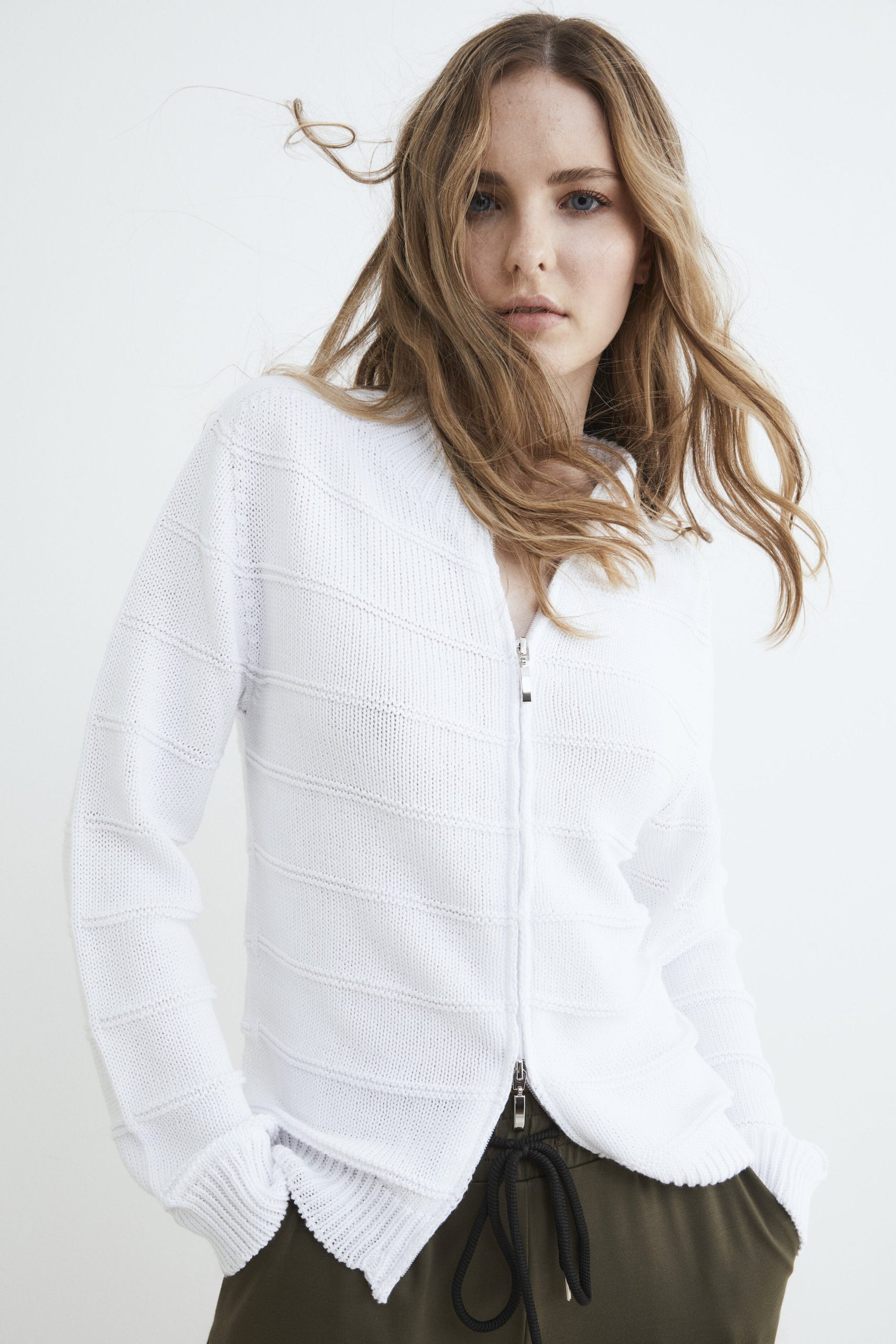 strickjacke-damen-weiss-096jnz.jpg