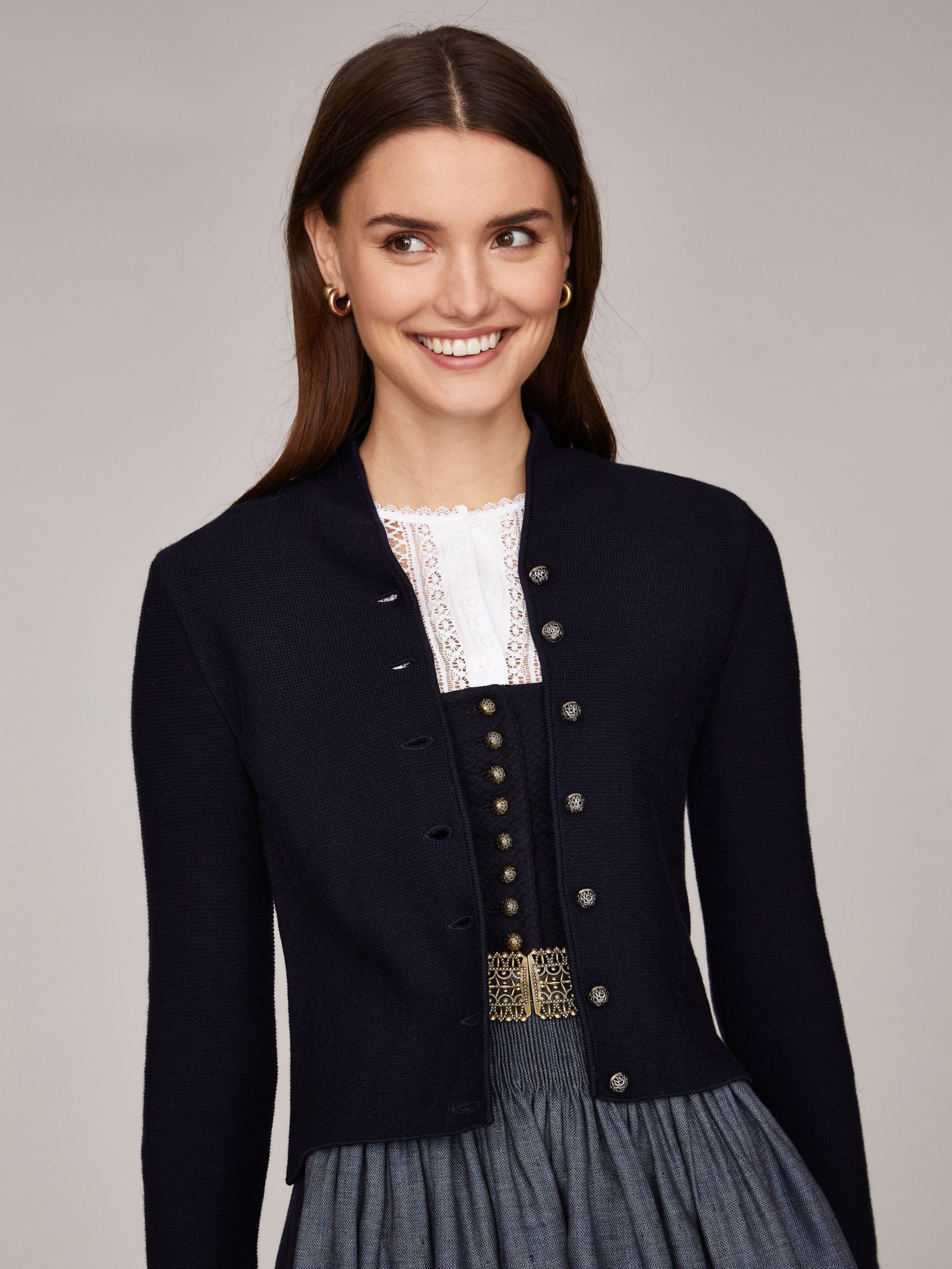 strickjacke-dirndl-410csw-1.jpg